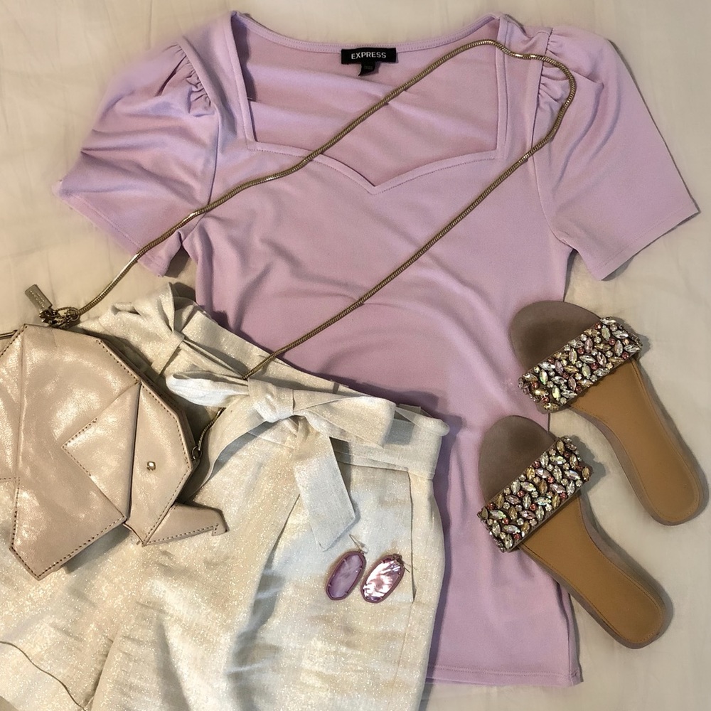 Express- lavender sweetheart neck, puff sleeve top